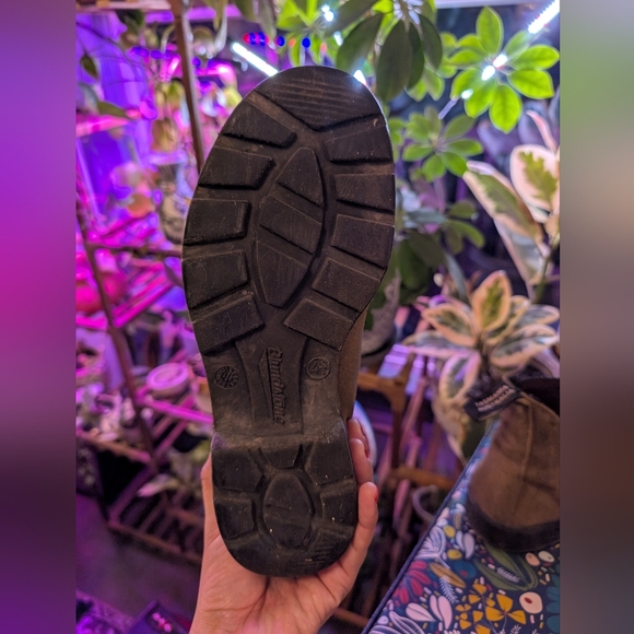 Olive suede blundstones - Picture 2 of 5